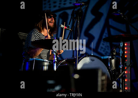 La chanteuse australienne, auteur-compositeur et musicien, Courtney Barnet, est vu en live à l'étape au cours de nos Primavera Sound Festival 2019 s'est tenue à Porto, Portugal. Banque D'Images