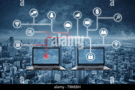 Internet et réseau en ligne Système de sécurité. Le piratage informatique, ordinateur portable et de vol de données de l'ordinateur portable Banque D'Images