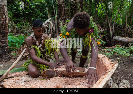 Démonstration de faire de sagou, Tufi, province de Oro, la Papouasie-Nouvelle-Guinée Banque D'Images