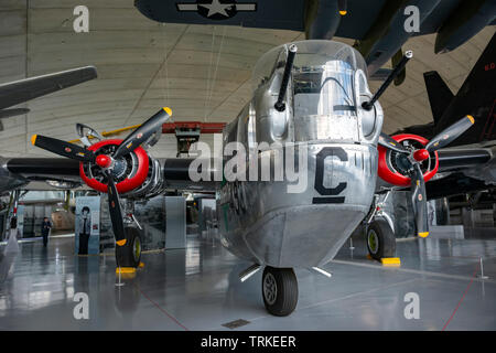 La Seconde Guerre mondiale Consolidated B24 Liberator bombardier lourd à l'Imperial War Museum, Duxford, España Banque D'Images