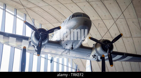 Douglas C47 Skytrain Dakota/avion de transport militaire à l'Imperial War Museum, Duxford, España Banque D'Images