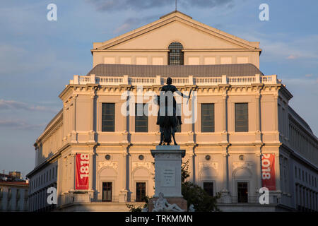 Théâtre Royal - Teatro Real, Plaza de Oriente, Madrid, Espagne Banque D'Images