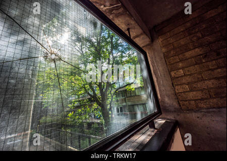 À l'intérieur de l'autorité locale bâtiment résidentiel sur Churchway à Londres - Juin 2019 Banque D'Images