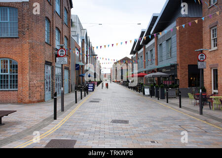 Gloucester, Gloucestershire / United Kingdom - 16 septembre 2018 : l'entrée du centre commercial Gloucester Quays à Gloucester Docks Banque D'Images