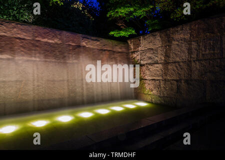 Franklin Delano Roosevelt Memorial intérieur détail de nuit à Washington DC Banque D'Images