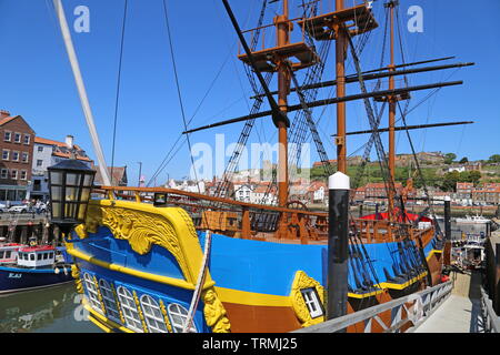 Bark Endeavour (Cook) expérience, le poisson Quay, Whitby, municipalité de Scarborough, North Yorkshire, Angleterre, Grande-Bretagne, Royaume-Uni, Europe Banque D'Images