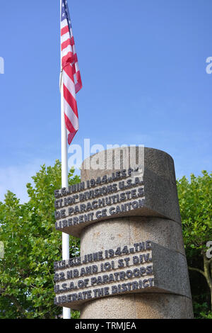 Pilier commémoratif, D-Day monument de la libération de Sainte-Mère-Église Banque D'Images