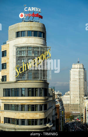 Skyline et une vue panoramique de Madrid pendant le réchauffement mondial et les mesures des émissions de gaz à effet de serre. Espagne Banque D'Images