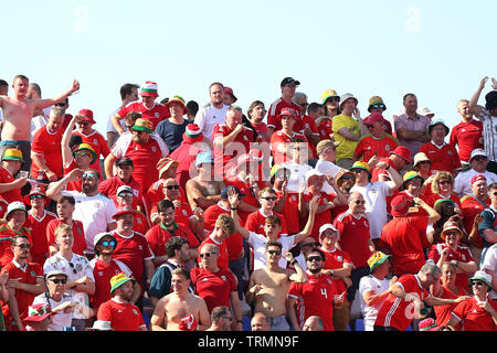 Osijek, Croatie. Le 08 juin, 2019. Fans de galles. Croatie v Pays de Galles, l'UEFA Euro 2020, groupe E match qualificatif à l'Gradski Stadion à Osijek, Croatie le samedi 8 juin 2019. Ce droit ne peut être utilisé qu'à des fins rédactionnelles. Utilisez uniquement rédactionnel, pic de Gareth John/Andrew Orchard la photographie de sport/Alamy live news Crédit : Andrew Orchard la photographie de sport/Alamy Live News Banque D'Images