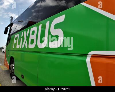 Flixbus Flixbus.bus interurbains est une marque qui offre des services d'autocars dans toute l'Europe Banque D'Images
