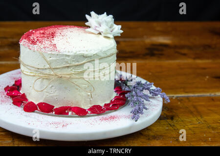 Gâteau de mariage végétalien Banque D'Images