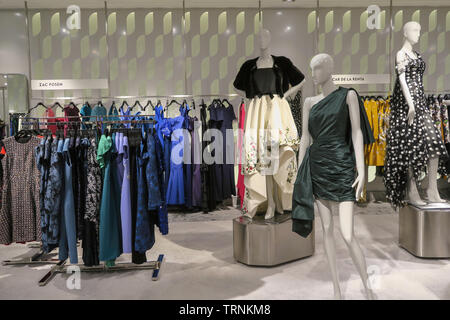 Intérieur du magasin Neiman Marcus dans l'Hudson Yards Shopping Complex, New York City, USA Banque D'Images