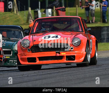 Peter Samuels, MGB GT V8, V8s, Bernies Classic Muscle Cars américains, American Speedfest VII, Brands Hatch, juin 2019, automobiles, Autosport, voitures, contrôle du circuit Banque D'Images