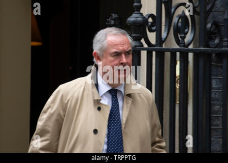 Londres, Royaume-Uni. 11 Juin, 2019. Geoffrey Cox QC, quitte Downing Street à la suite d'une réunion du cabinet. Credit : Claire Doherty/Alamy Live News Banque D'Images