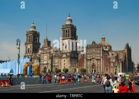 Mexico/Mexique- déc 15 2012 : Cathédrale de Mexico City à la place principale Zócalo. Banque D'Images