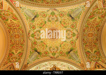 France, Savoie, Aix les Bains, Casino Grand Cercle, plafond salon décoré avec une mosaïque // France, Savoie (73), Aix-les-Bains, le Casino Grand Banque D'Images