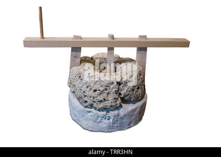 Cabra, Espagne - Mai 19th, 2019 : moulin manuel romain reconstruit avec poignée. Musée Archéologique de Cabra, Cordoue, Espagne Banque D'Images