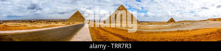 Cairo Pyramids Gizeh Panorama Banque D'Images