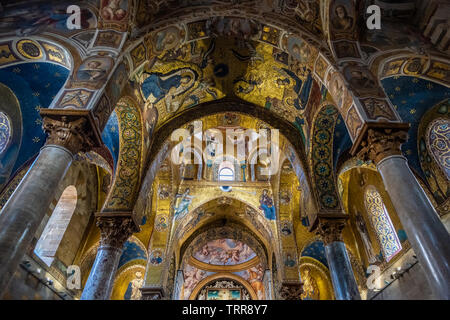 Intérieur de l'église de la Martorana à Palerme, Sicile, Italie Banque D'Images