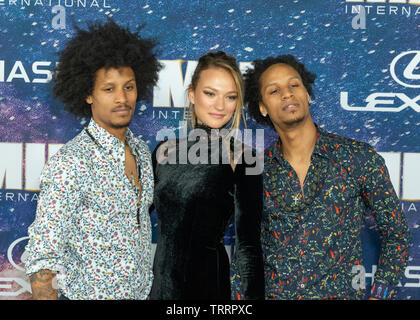 New York, NY - 11 juin 2019 : Laurent Bourgeois, Sophia Ahrens et Larry Bourgeois fréquentent les Hommes en Noir : première internationale à AMC Lincoln Center Banque D'Images