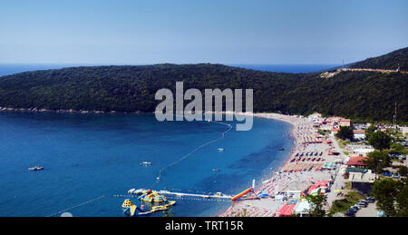 La plage de Jaz près de Budva, Monténégro. Banque D'Images