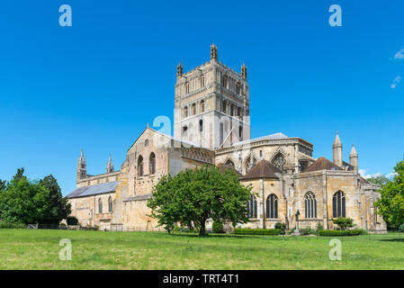 L'Abbaye de Tewkesbury, Gloucestershire qui dispose d'un édifice et tour romane normande Banque D'Images