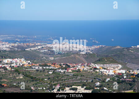 Vue depuis le pic Pico de Bandama sur la capitale Las Palmas de Gran Canaria Banque D'Images