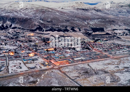 Aérien - petite ville de Hveragerdi, Islande Banque D'Images