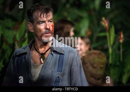 PIERCE BROSNAN dans NO ESCAPE (2015). Copyright : Editorial uniquement. Pas de merchandising ou des couvertures de livres. C'est un document distribué au public. Les droits d'accès uniquement, aucune licence de droit d'auteur prévue. Seulement pour être reproduit dans le cadre de la promotion de ce film. Credit : BOLD FILMS / NEVEU, Roland / Album Banque D'Images