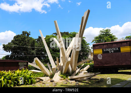 Monument de la tren blindado avec bulldozer à Santa Clara, Cuba Banque D'Images