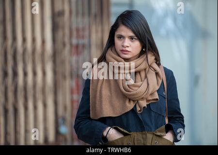 MELONIE DIAZ DANS LE CORDONNIER (2014). Copyright : Editorial uniquement. Pas de merchandising ou des couvertures de livres. C'est un document distribué au public. Les droits d'accès uniquement, aucune licence de droit d'auteur prévue. Seulement pour être reproduit dans le cadre de la promotion de ce film. Tension : Crédit photos/MERCREDI PROCHAIN PRO/GOLDEN SPIKE/HEUREUX / Album MADIS Banque D'Images