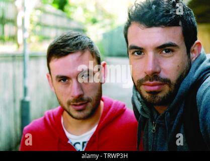 TOM CULLEN et Chris Nouveau en week-end (2011). Copyright : Editorial uniquement. Pas de merchandising ou des couvertures de livres. C'est un document distribué au public. Les droits d'accès uniquement, aucune licence de droit d'auteur prévue. Seulement pour être reproduit dans le cadre de la promotion de ce film. GLENDALE Crédit : photo album / ENTREPRISE Banque D'Images