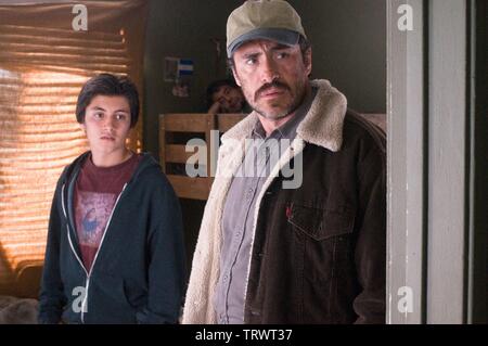 DEMIAN LE BICHIR DANS UNE VIE MEILLEURE (2011) -Titre original : UNE VIE MEILLEURE-. Copyright : Editorial uniquement. Pas de merchandising ou des couvertures de livres. C'est un document distribué au public. Les droits d'accès uniquement, aucune licence de droit d'auteur prévue. Seulement pour être reproduit dans le cadre de la promotion de ce film. Credit : France 2 Cinéma / Album Banque D'Images