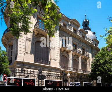 Palacio Ortiz Basualdo - Ambassade de France à Buenos Aires, Argentine. . Il conçu par l'architecte français Paul Pater. Banque D'Images