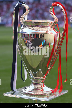 MADRID, ESPAGNE - juin 1, 2019 : Le trophée de l'UCL en photo avant la finale de l'UEFA Champions League 2018/19 entre Tottenham Hotspur (Angleterre) et Liverpool FC (Angleterre) à Wanda Metropolitano. Banque D'Images