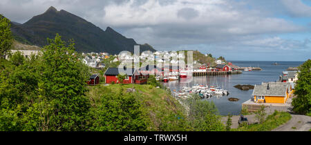 Village de pêcheurs, Svertelvika, près de Moskenes, îles Lofoten, Norvège Banque D'Images