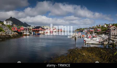 Village de pêcheurs, Svertelvika, près de Moskenes, îles Lofoten, Norvège Banque D'Images