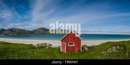 Ramberg plage, îles Lofoten, Norvège. Banque D'Images