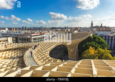 Espagne, Andalousie, Sevilla, le Metropol parasol sur la Plaza de la Encarnacion, mieux connu sous le nom de Las Setas Banque D'Images
