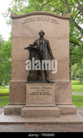 Wendell Phillips statue Jardin Public de Boston MA Banque D'Images