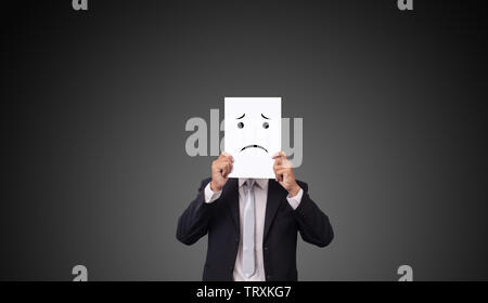 Businessman wearing costume avec les expressions faciales d'émotions sentiments dessin sur papier blanc Banque D'Images