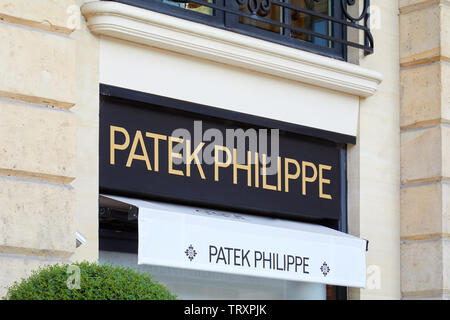 PARIS, FRANCE - 21 juillet 2017 : Patek Philippe luxury store se connecter place Vendôme à Paris, France. Banque D'Images