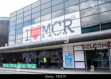 J'aime,coeur,MCR,signer,bienvenue,a,bâtiment,terminal, l'aéroport,l'aéroport de Manchester, Manchester,nord,France,Bretagne,EN,FR,UK,l'Europe, Banque D'Images