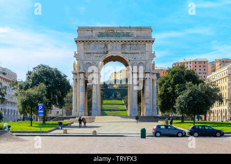 Gênes, Italie - 9 mars 2019 : l'Arco della Vittoria également connu sous le nom de Monumento ai Caduti à Gênes, Italie Banque D'Images