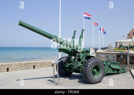 Armes à feu moyen de 5,5 pouces Mk III exposition à Aromanches, Normandie Banque D'Images