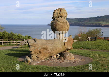 Millenium Statue, Station Road, Robin Hood's Bay, municipalité de Scarborough, North Yorkshire, Angleterre, Grande-Bretagne, Royaume-Uni, UK, Europe Banque D'Images