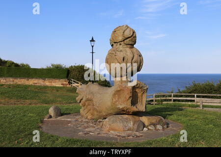 Millenium Statue, Station Road, Robin Hood's Bay, municipalité de Scarborough, North Yorkshire, Angleterre, Grande-Bretagne, Royaume-Uni, UK, Europe Banque D'Images