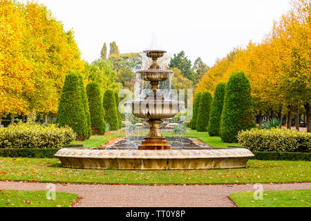 Paysage paisible avec fontaine au Regent's Park de Londres Banque D'Images