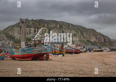 La flotte de pêche de Hastings basés à terre, dans l'East Sussex Banque D'Images