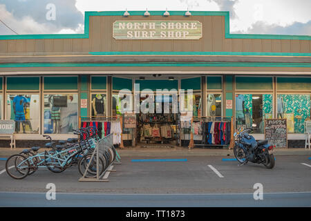 Oahu, Hawaii, USA 10/06/2016. North Shore Surf Shop à Haleiwa, Côte-Nord Banque D'Images